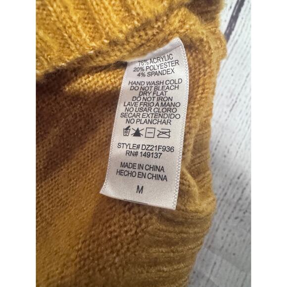 Double Zero Sweater - Picture 6 of 10